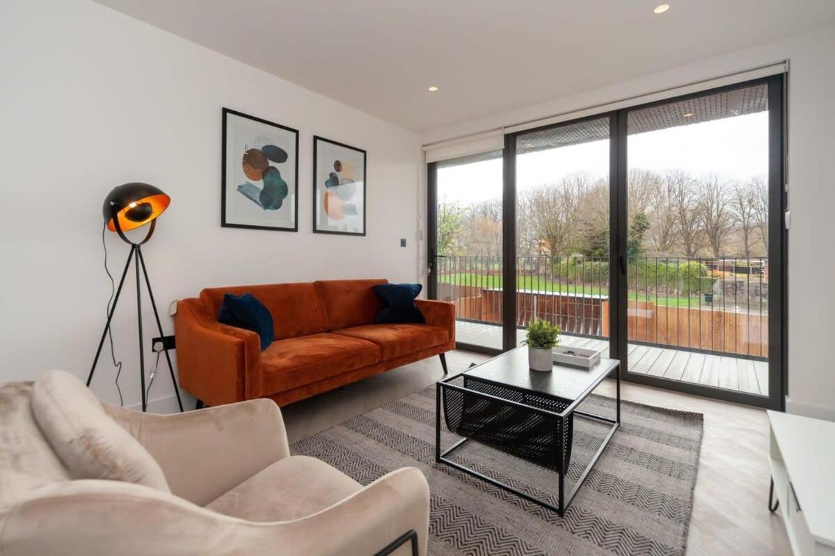 Modern 2 Bedroom Apartment In Wimbledon 伦敦 外观 照片
