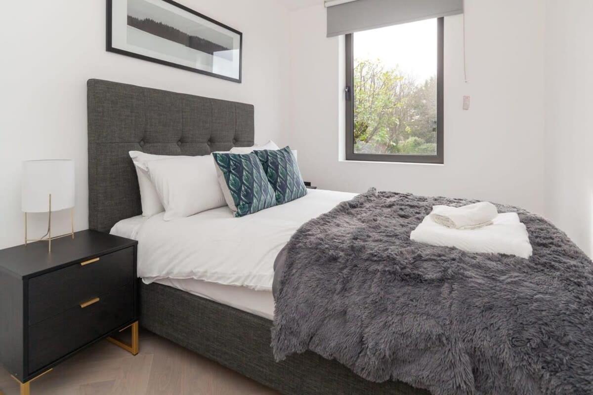 Modern 2 Bedroom Apartment In Wimbledon 伦敦 外观 照片
